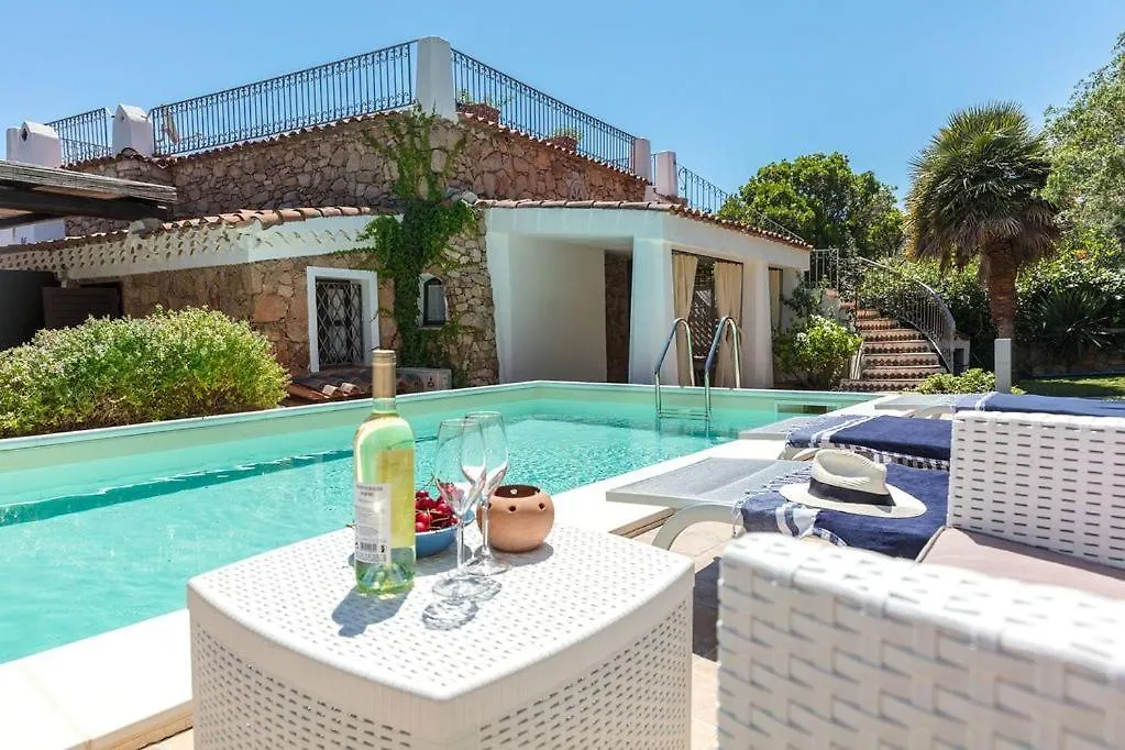 סאן תאודורו Villa Ginepro Con Piscina Privata