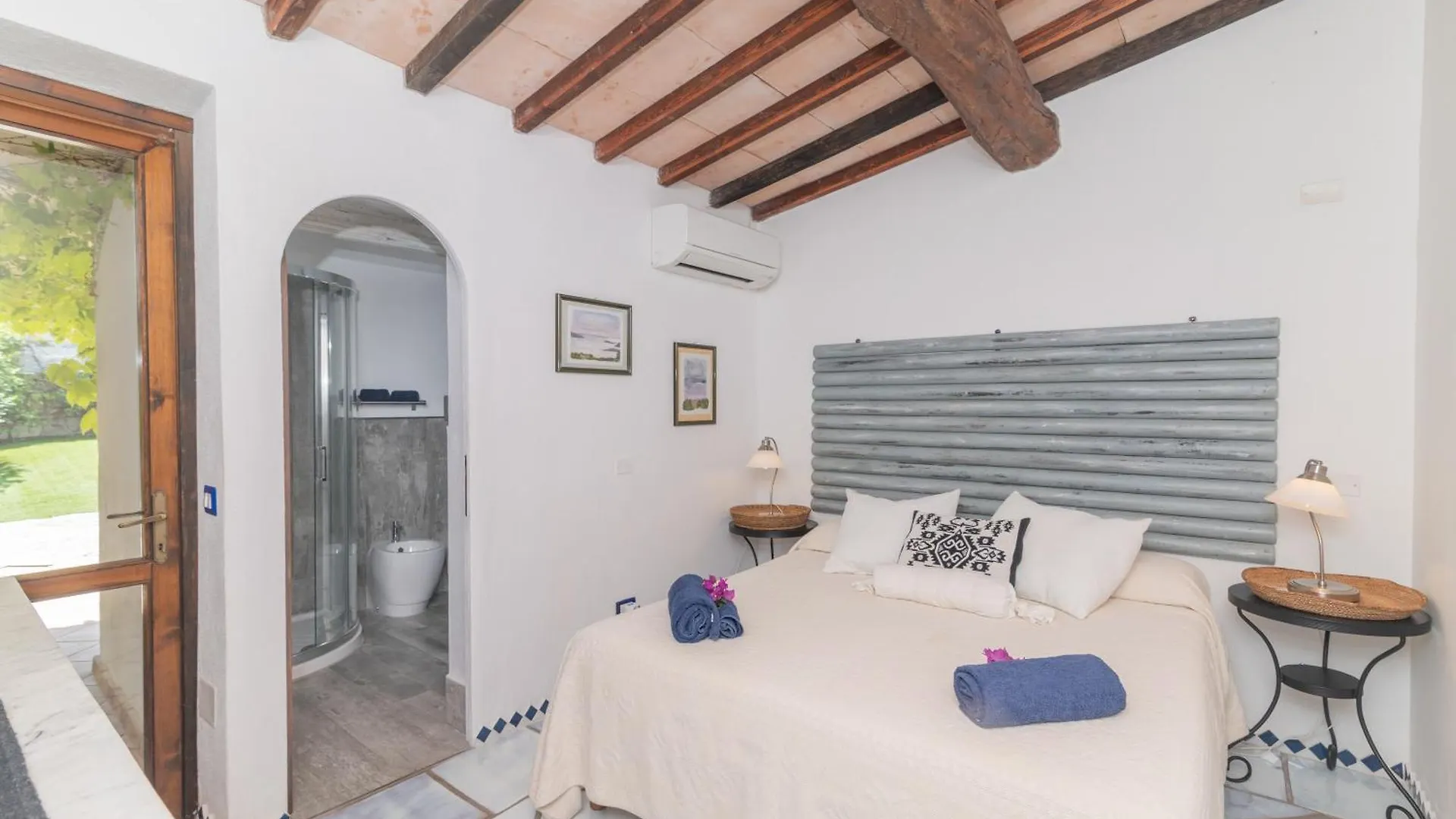 סאן תאודורו Villa Ginepro Con Piscina Privata 0*, סאן תאודורו